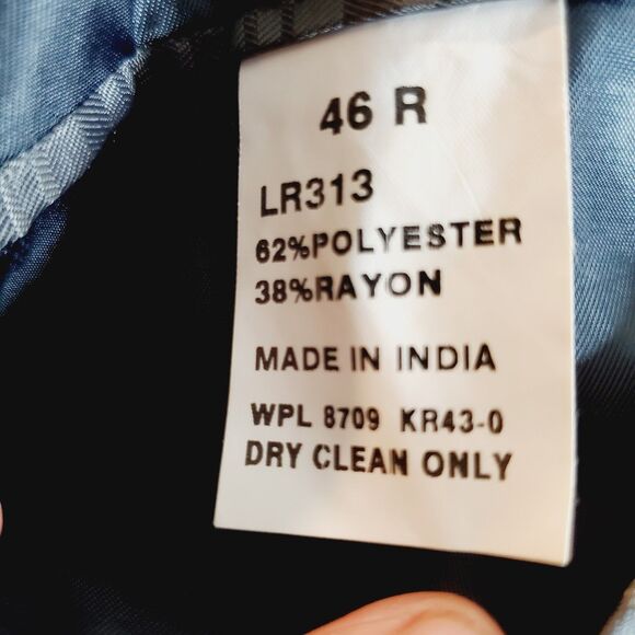 Kenneth Cole Reaction Navy Blazer Size 46R - Picture 6 of 6